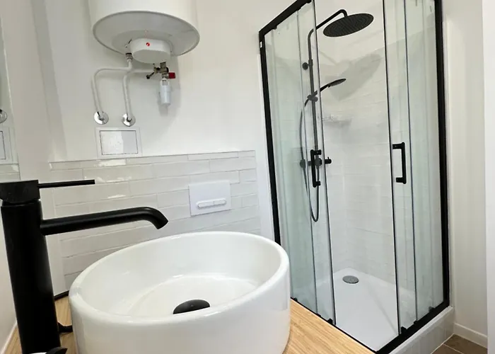 Calvi - Paisible Et Chaleureux Апартаменты *